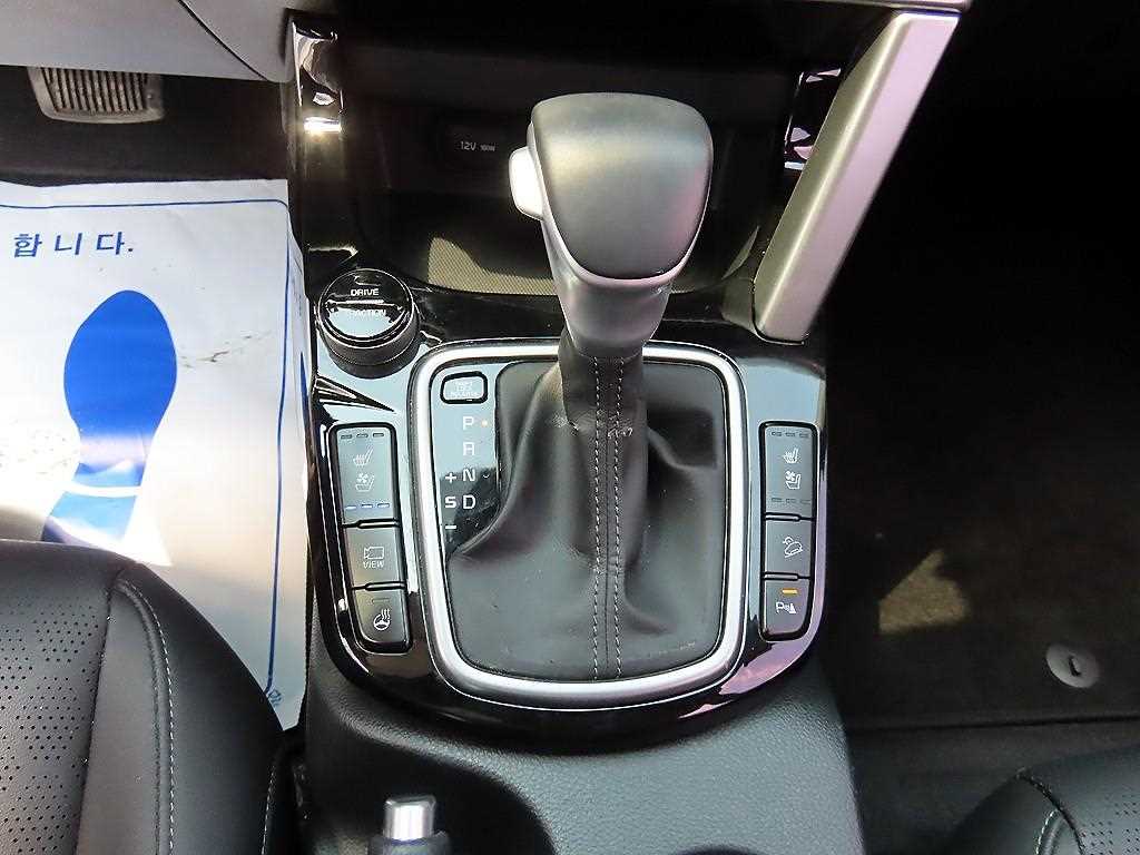 KIA Seltos - Vista 10
