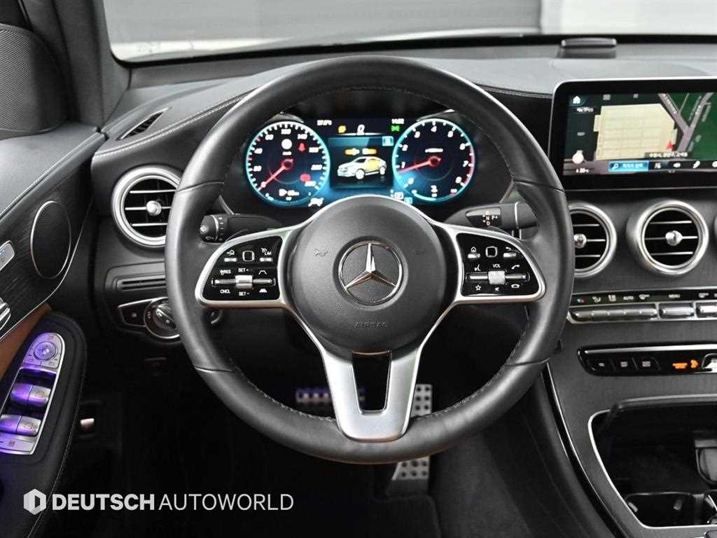 Mercedes Benz GLC Class - Vista 8