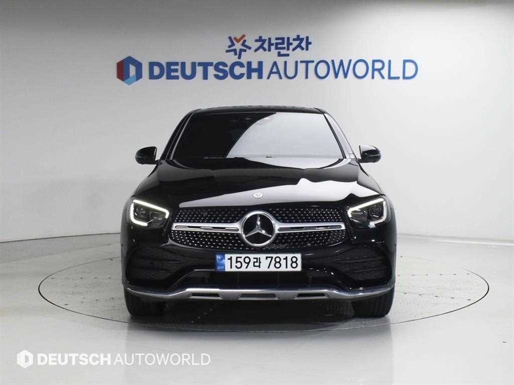 Mercedes Benz GLC Class - Vista 3
