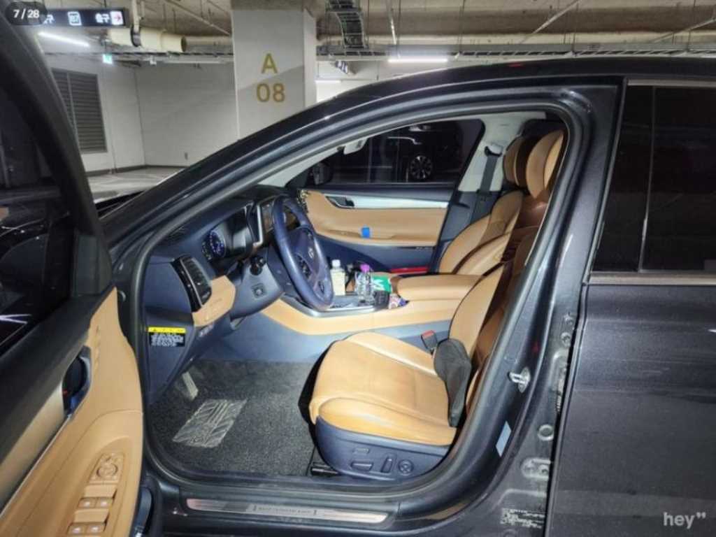HYUNDAI Grandeur - Vista 5