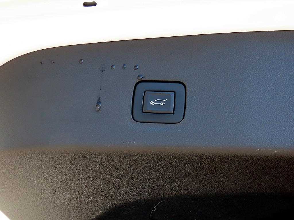 Chevrolet Trax 2024 Blanco - Importación desde Corea - HF Imports Iquique - Foto 17