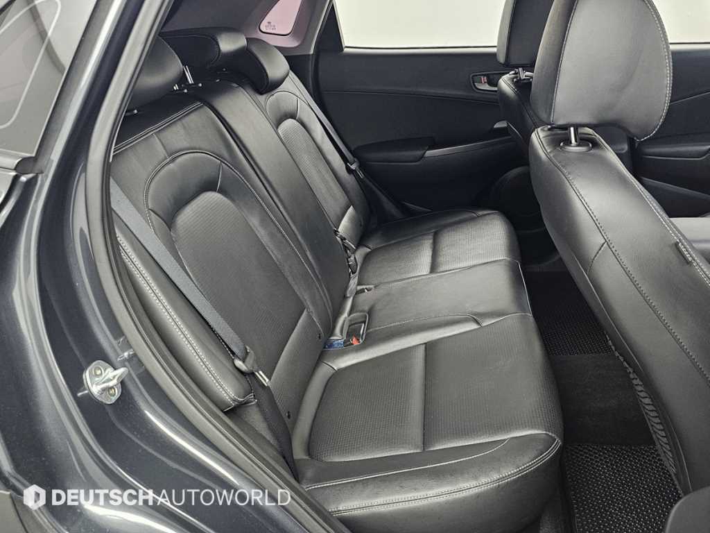 HYUNDAI Kona - Vista 12