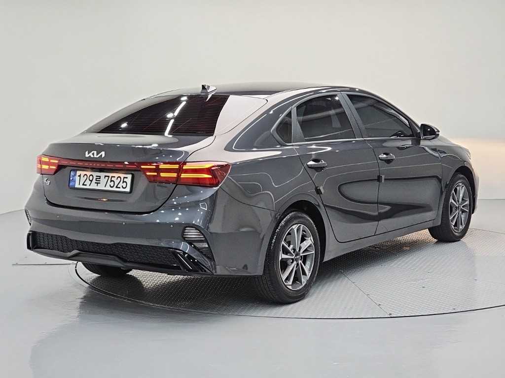 KIA K3 - Vista 4