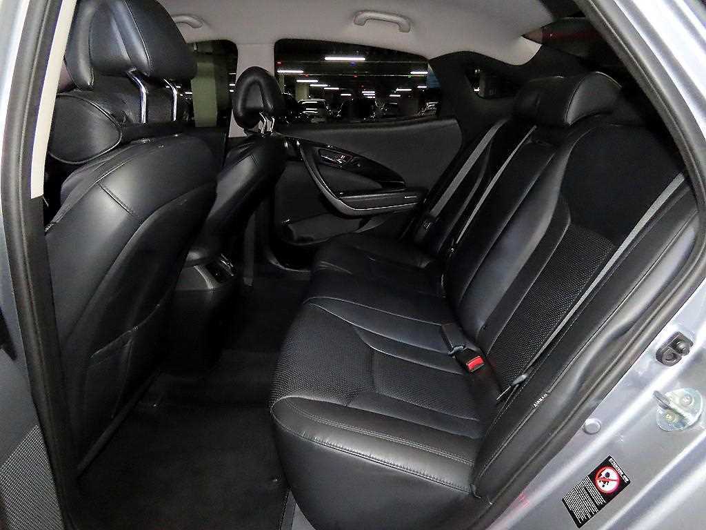HYUNDAI Grandeur - Vista 7