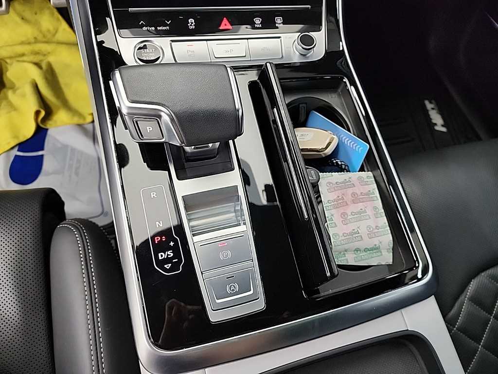 Audi Q7 - Vista 8
