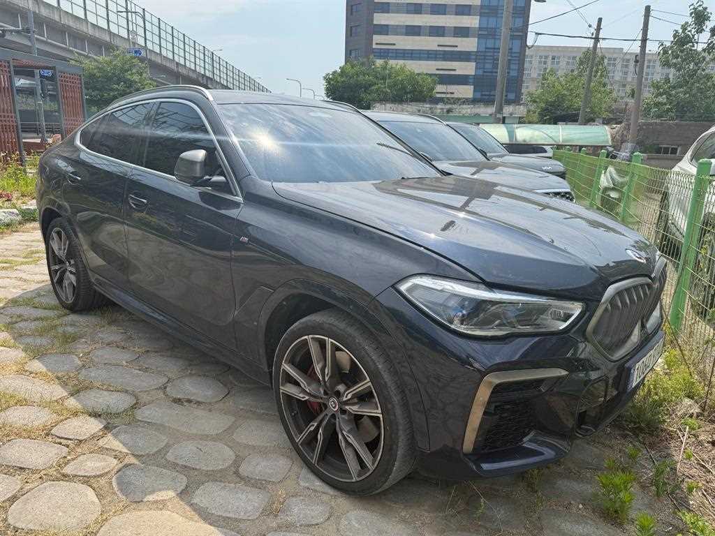 BMW X6 2023 Negro - Importación desde Corea - HF Imports Iquique - Foto 1