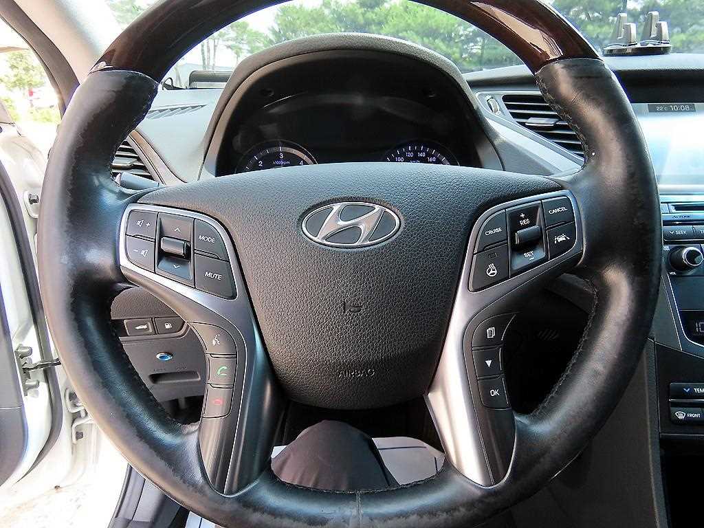 HYUNDAI Grandeur - Vista 8