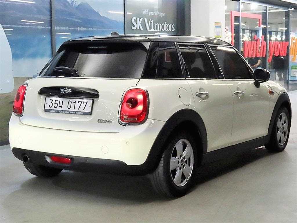 Mini Cooper - Vista 4