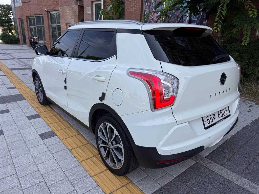 Ssangyong Tivoli - Vista 4