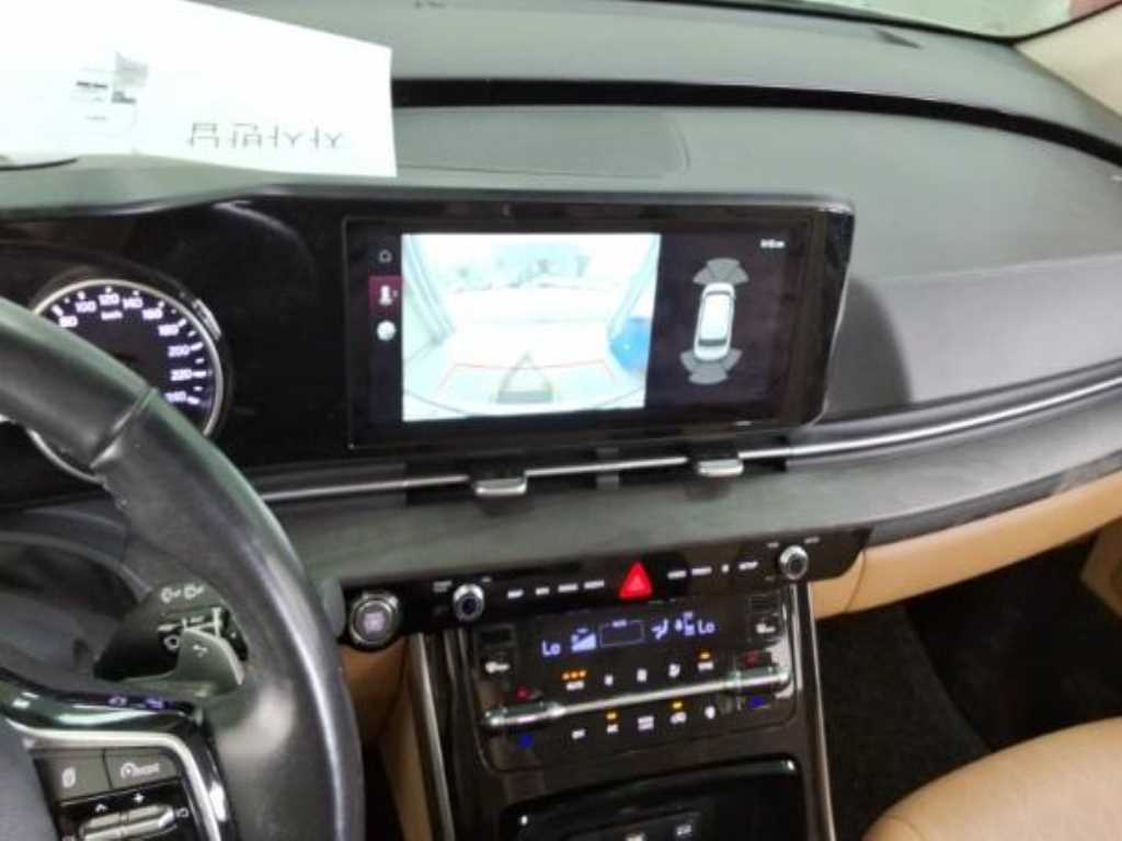KIA Carnival - Vista 7