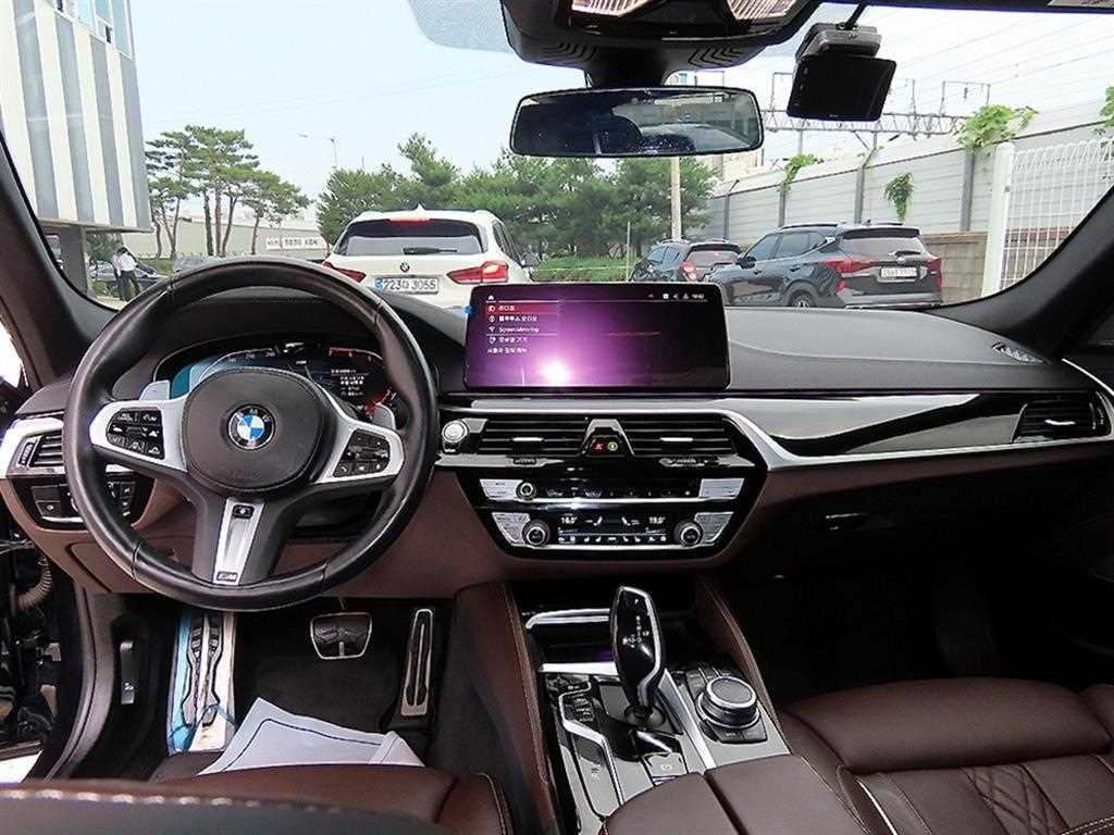 BMW 5 Series - Vista 7