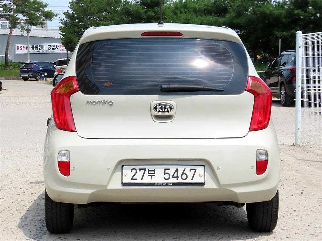KIA Morning - Vista 4