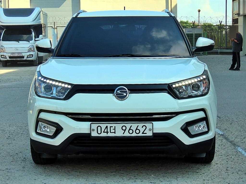 Ssangyong Tivoli - Vista 3
