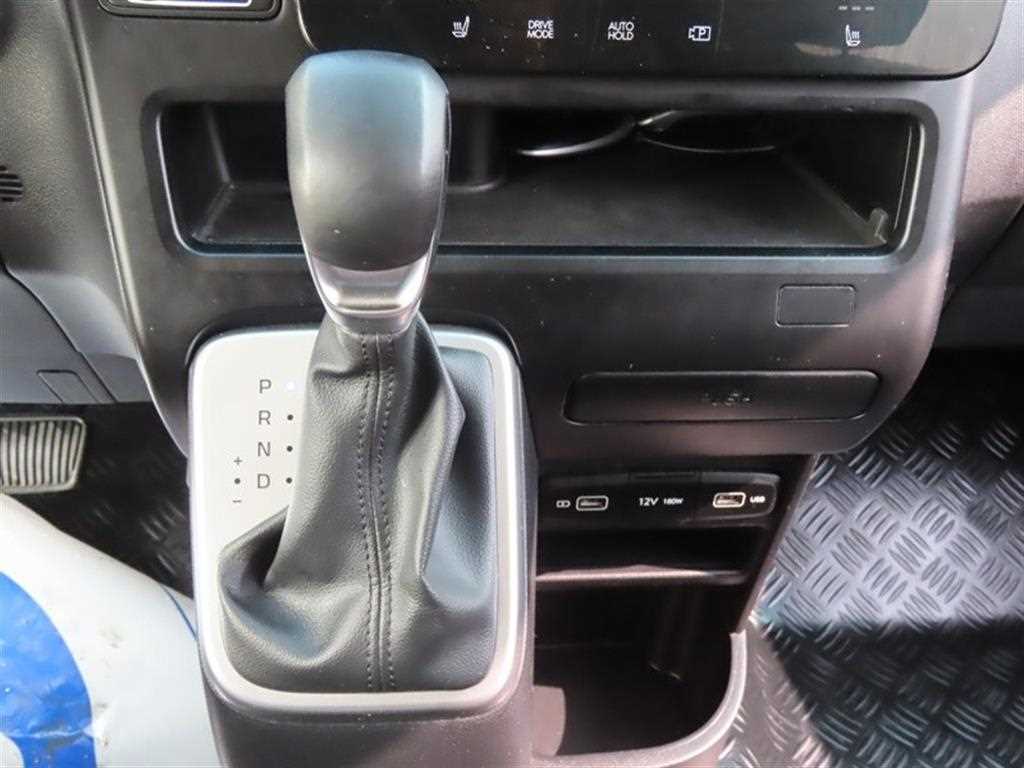 HYUNDAI Staria 2022 Blanco - Importación desde Corea - HF Imports Iquique - Foto 17