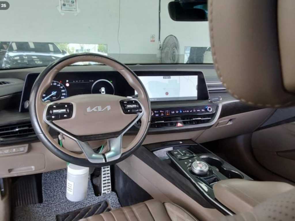 KIA K8 - Vista 7