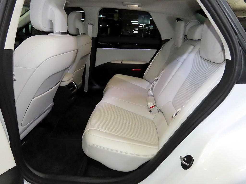 HYUNDAI Grandeur - Vista 7