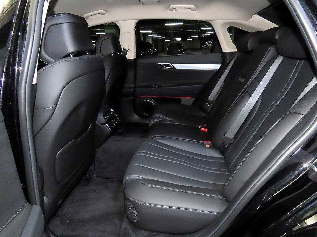 Genesis G80 - Vista 7