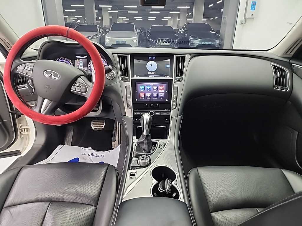 Infiniti Q - Vista 7