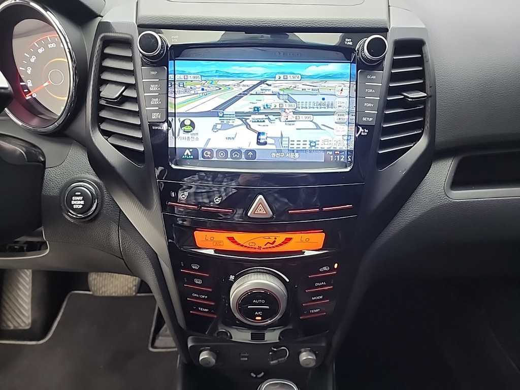 Ssangyong Tivoli - Vista 10