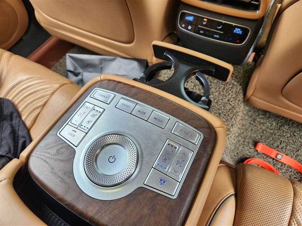 Genesis G80 - Vista 5