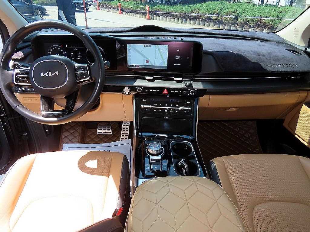 KIA Carnival - Vista 9