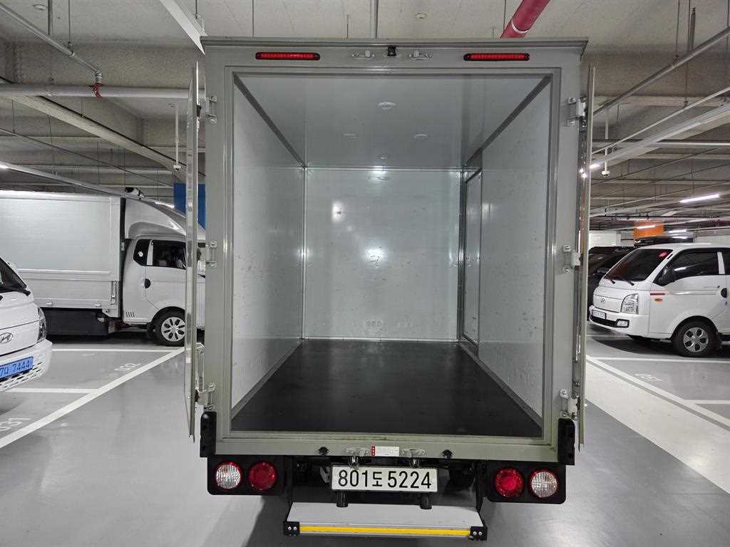Small Truck Normal Box(High Deck) - Vista 9
