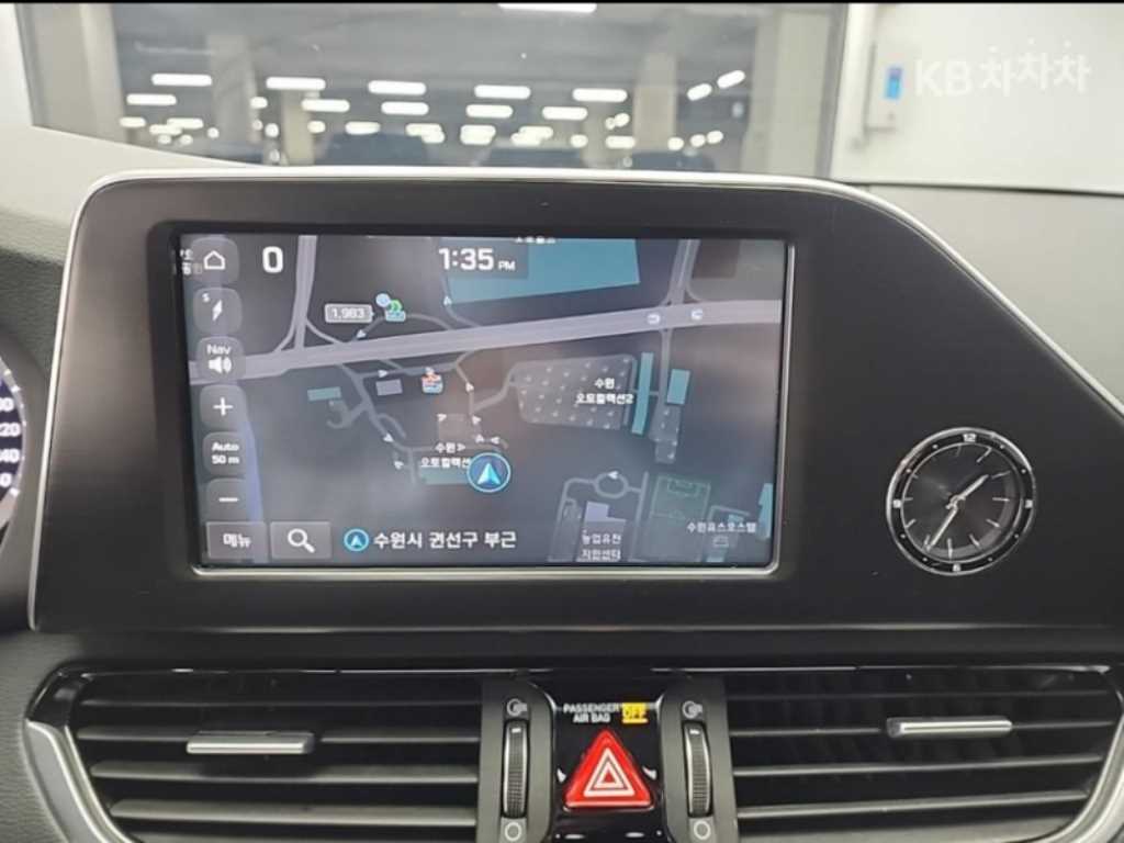 HYUNDAI Grandeur - Vista 10