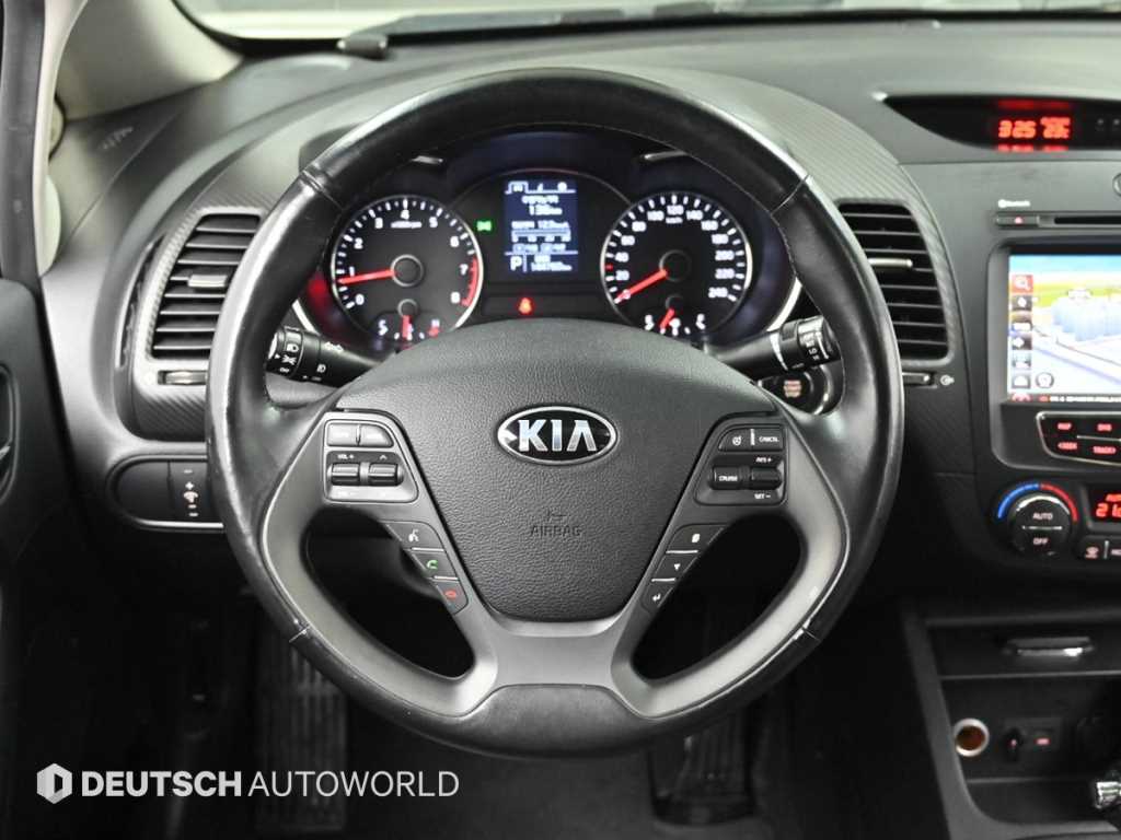 KIA K3 2013 Blanco - Importación desde Corea - HF Imports Iquique - Foto 13