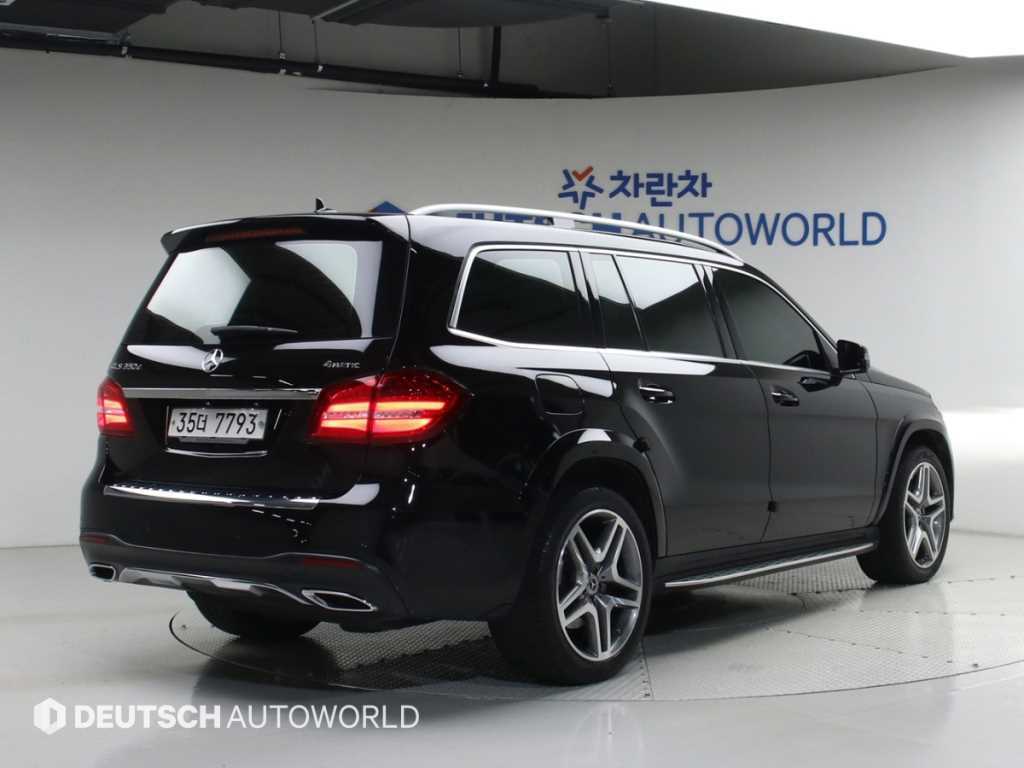 Mercedes Benz GLS Class - Vista 2