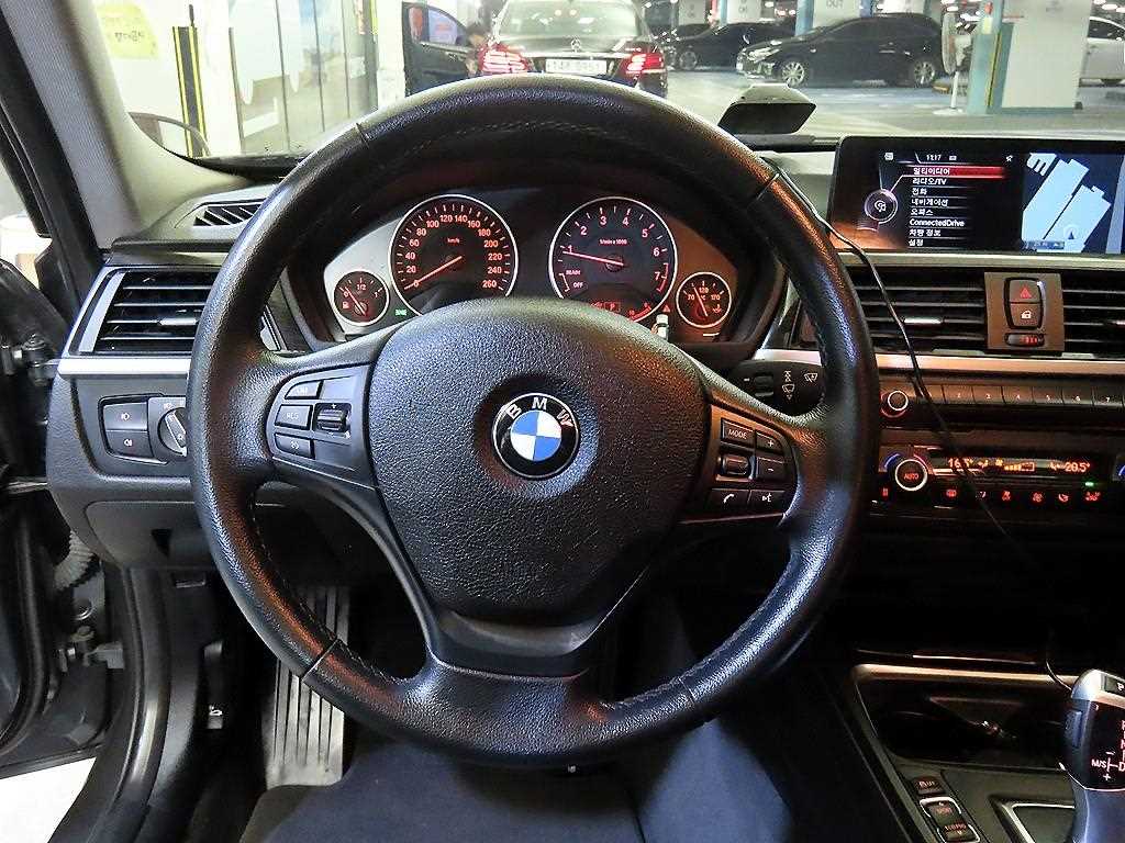 BMW 3 series - Vista 8