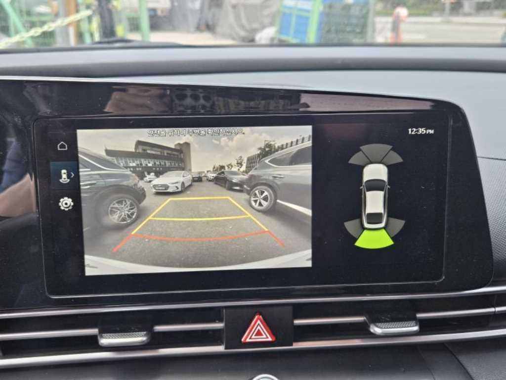 HYUNDAI Avante - Vista 7