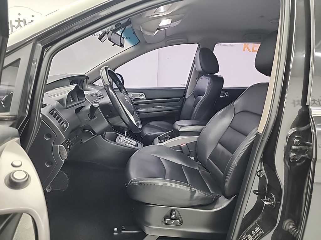 Ssangyong Korando - Vista 11