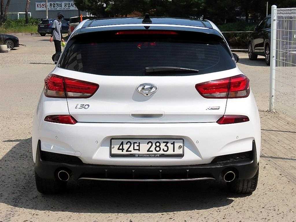 HYUNDAI i30 - Vista 4