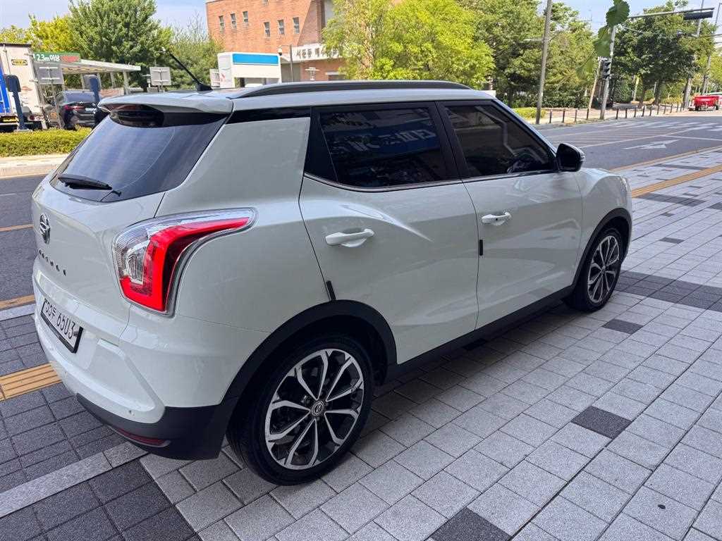 Ssangyong Tivoli - Vista 6