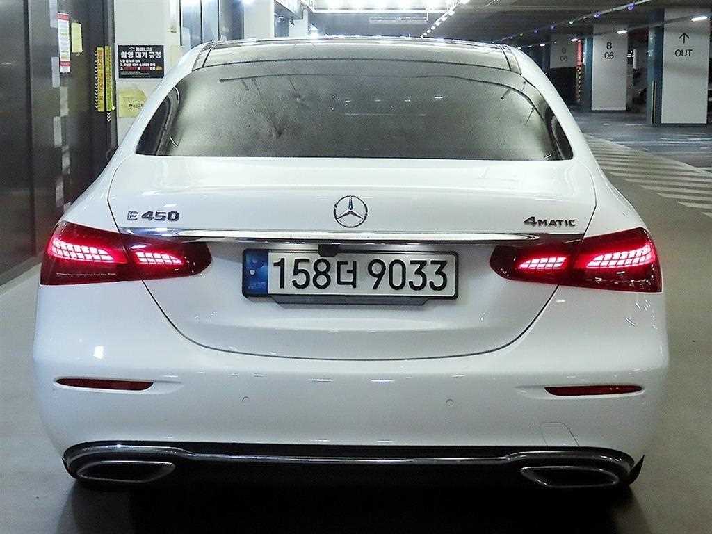 Mercedes Benz E class - Vista 7