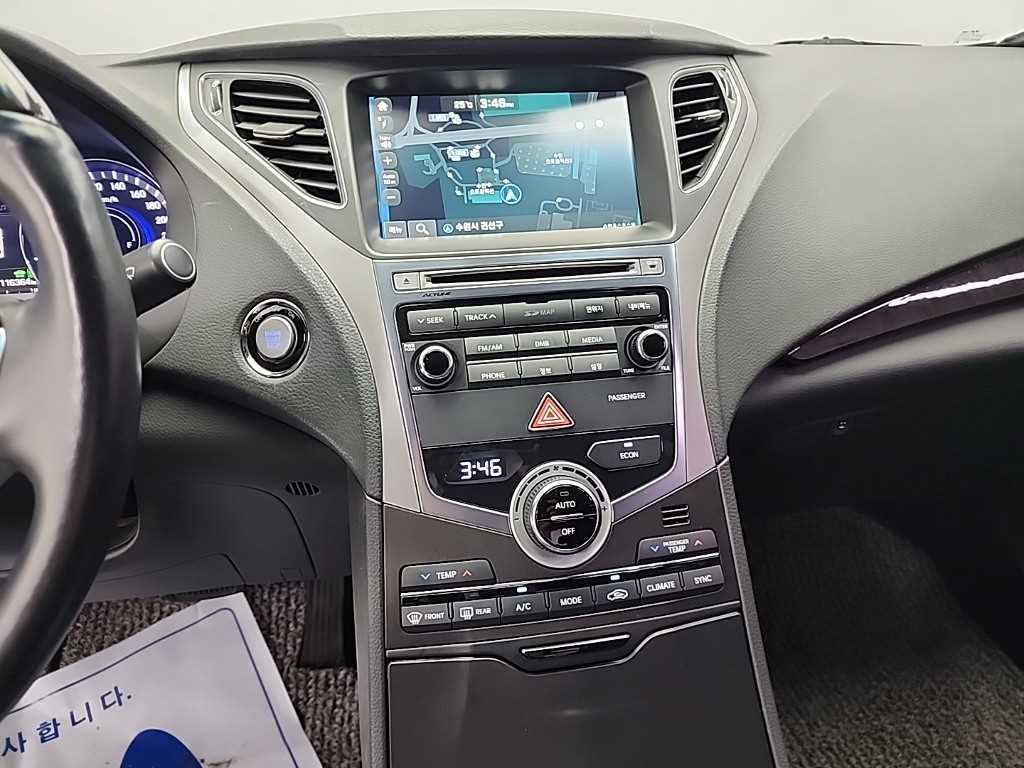 HYUNDAI Grandeur - Vista 10