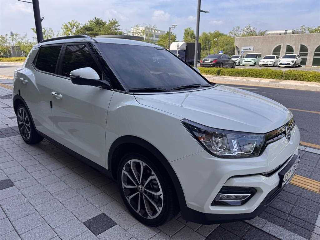 Ssangyong Tivoli - Vista 7