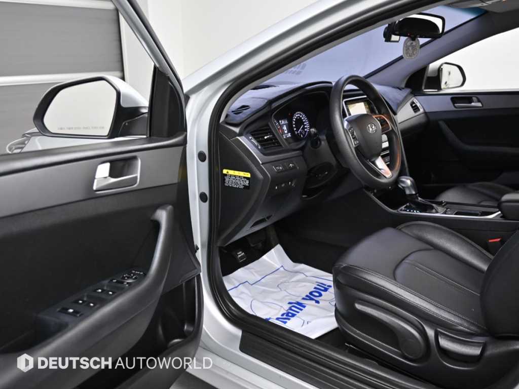 HYUNDAI Sonata - Vista 11