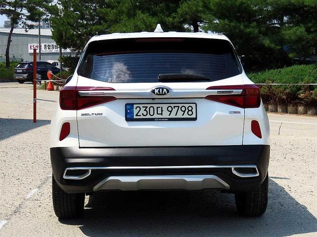 KIA Seltos - Vista 4