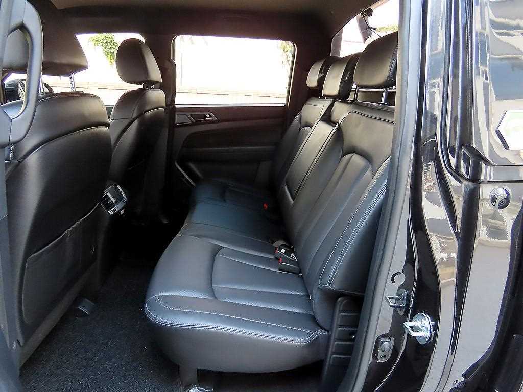 Ssangyong Rexton - Vista 6