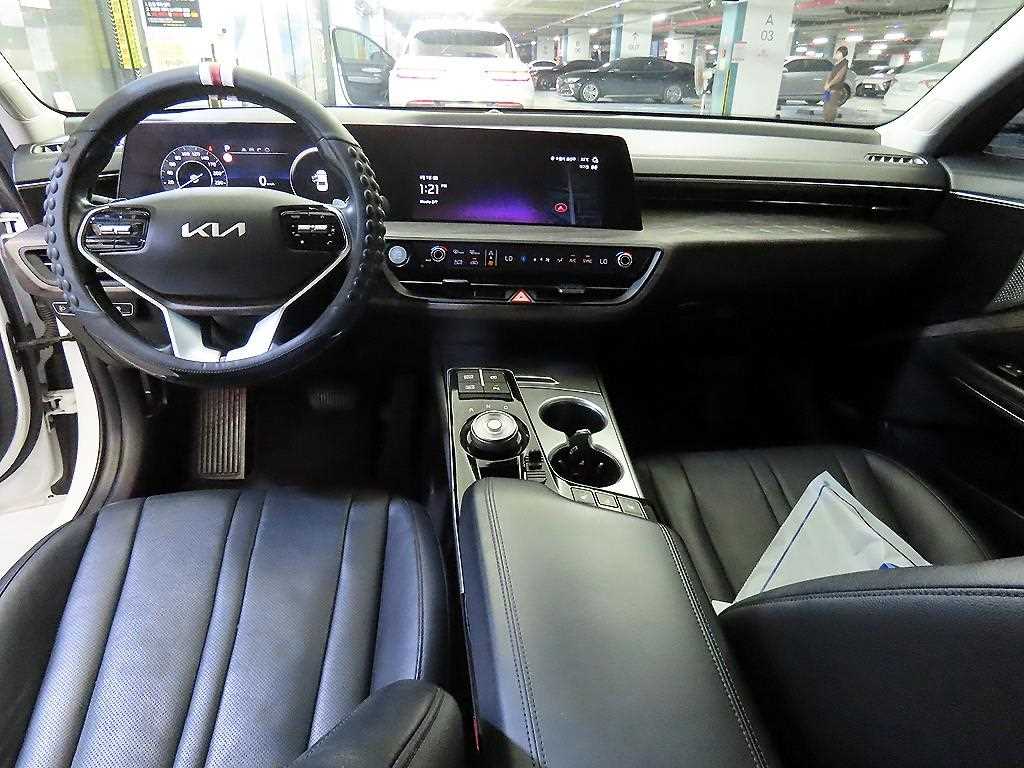 KIA K8 - Vista 10