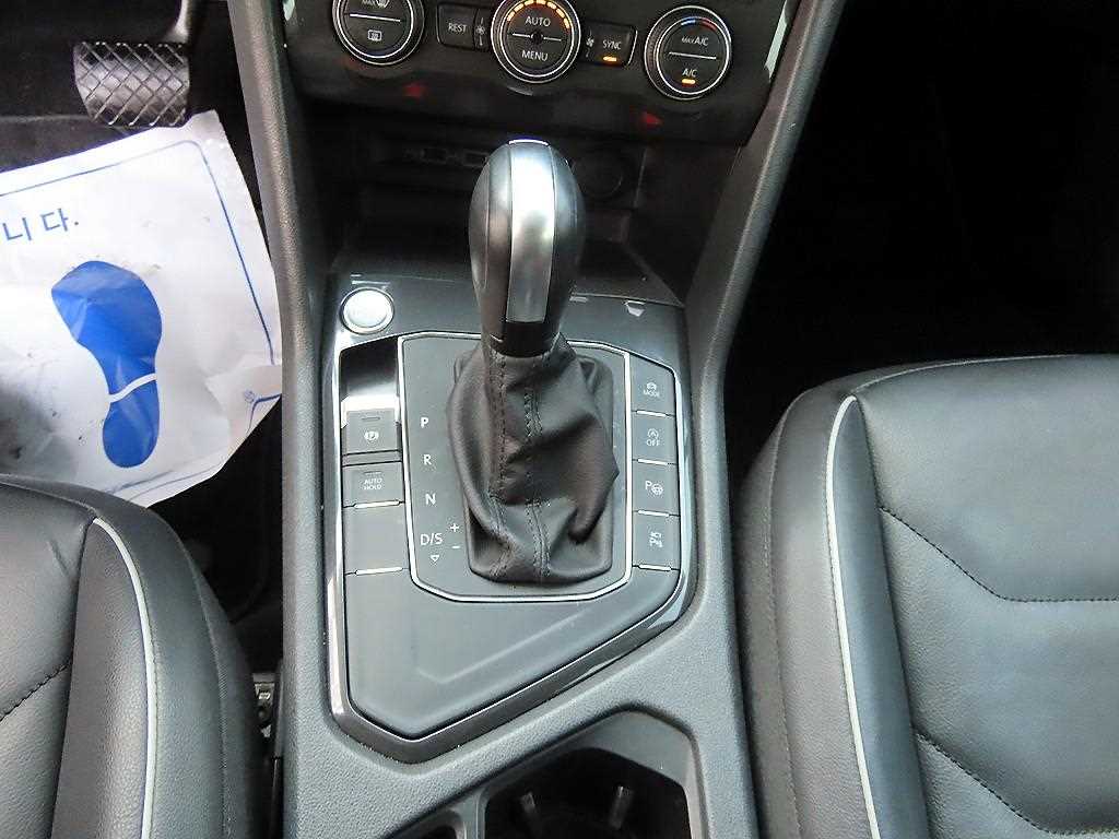 Volkswagen Tiguan - Vista 11