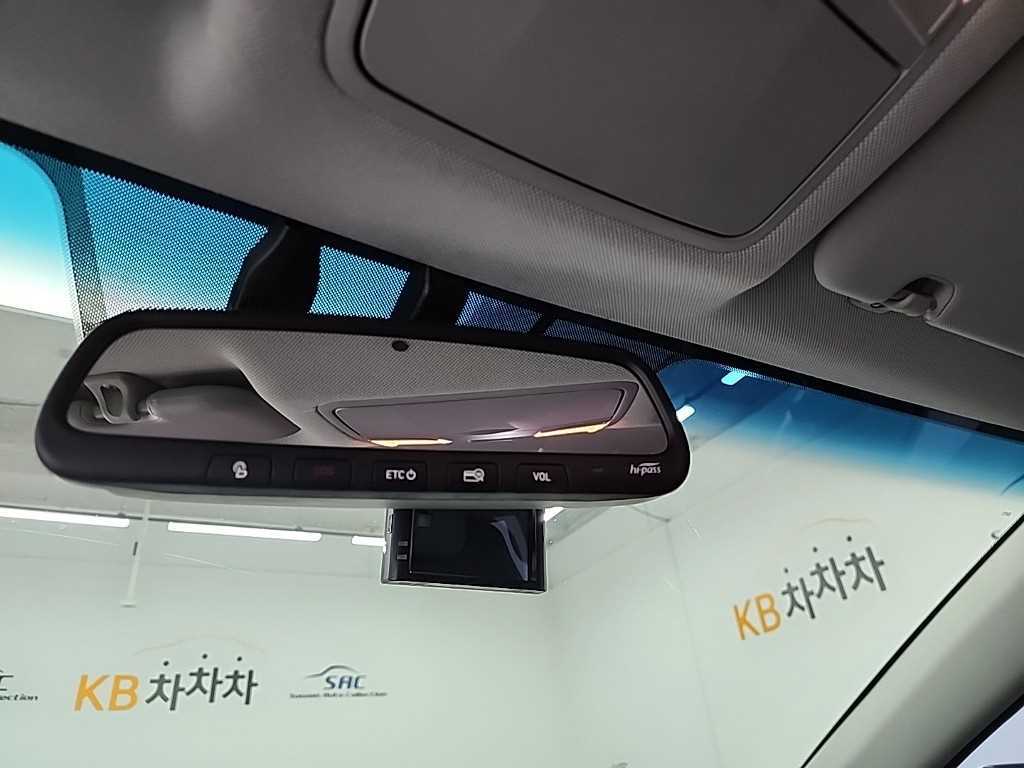 HYUNDAI Avante 2018 Blanco - Importación desde Corea - HF Imports Iquique - Foto 16