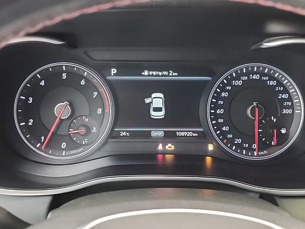 Genesis G70 - Vista 6