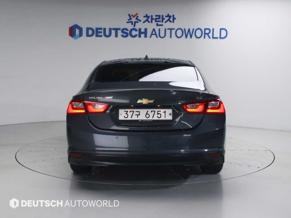 Chevrolet Malibu - Vista 6