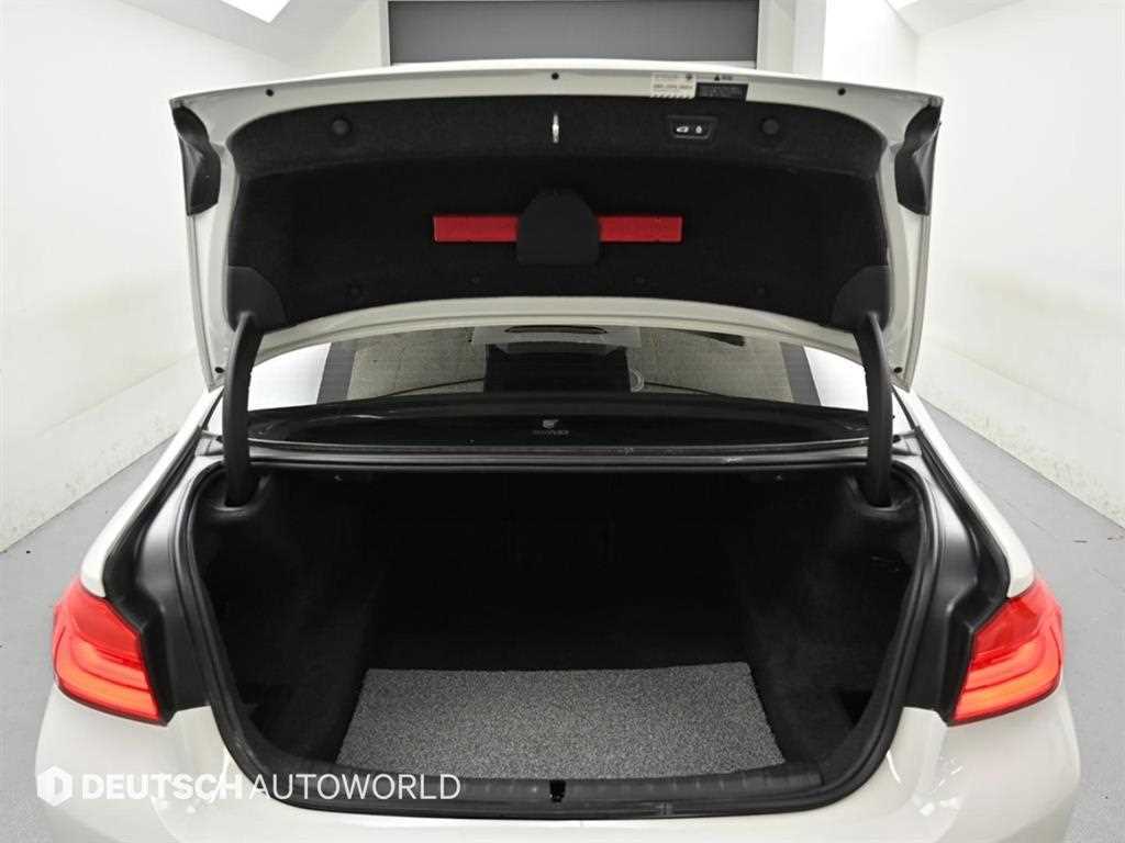 BMW 5 Series 2018 Blanco - Importación desde Corea - HF Imports Iquique - Foto 19