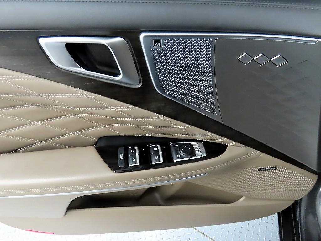 KIA K8 - Vista 11