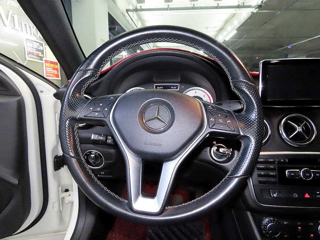 Mercedes Benz A Class - Vista 10