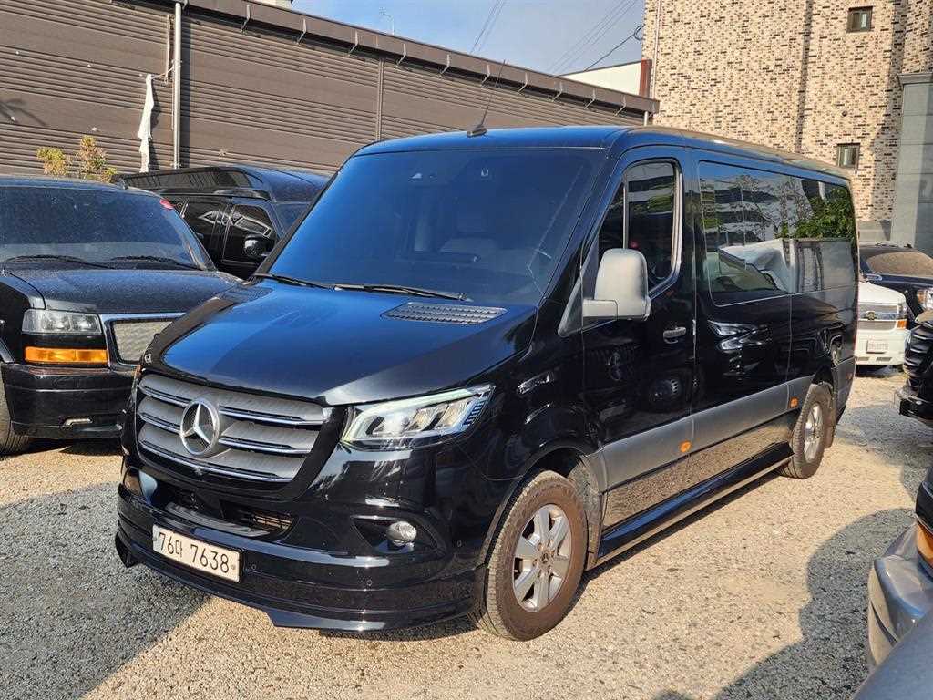 Mercedes Benz Sprinter 2022 Negro - Importación desde Corea - HF Imports Iquique - Foto 1