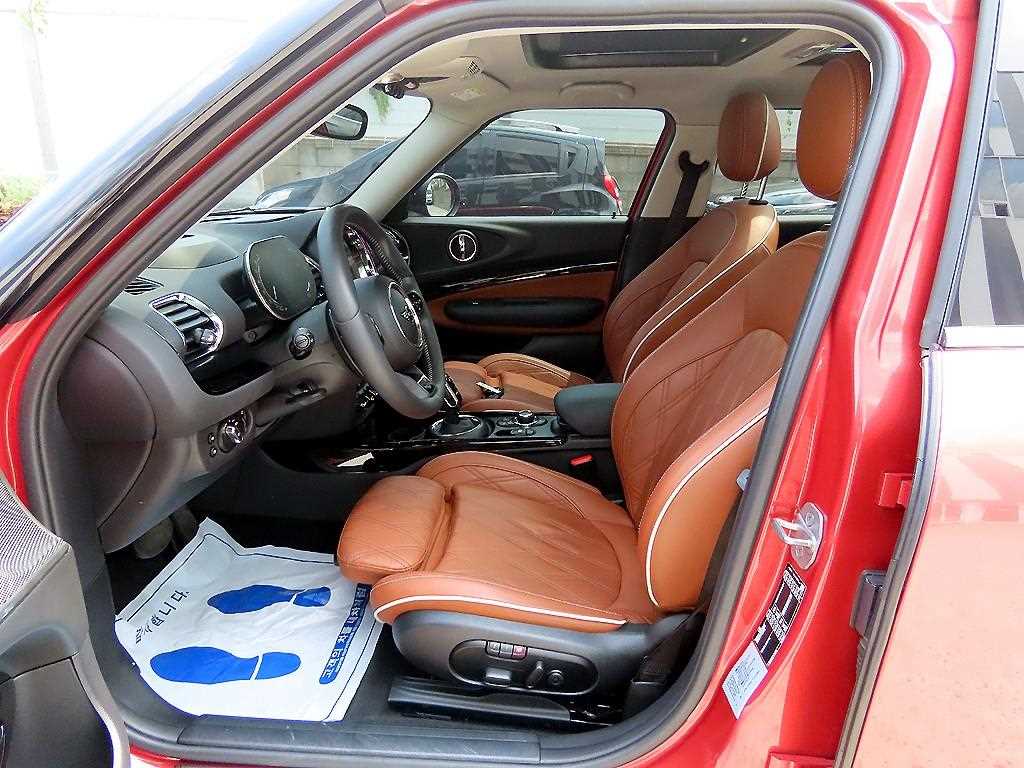 Mini Clubman - Vista 5